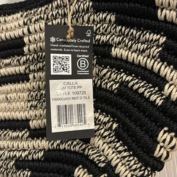 NWT The Sak Black and Cream Women's Bag - Picture 2 of 6